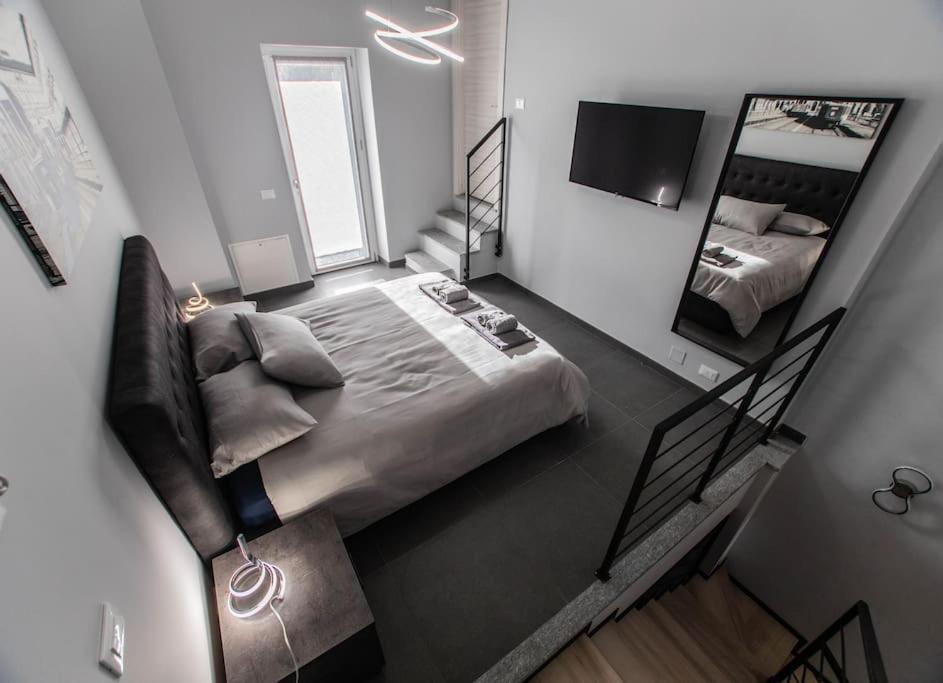 콜레뇨 Modern Loft Center Of Turin + Jacuzzi 30M Metro 아파트 외부 사진