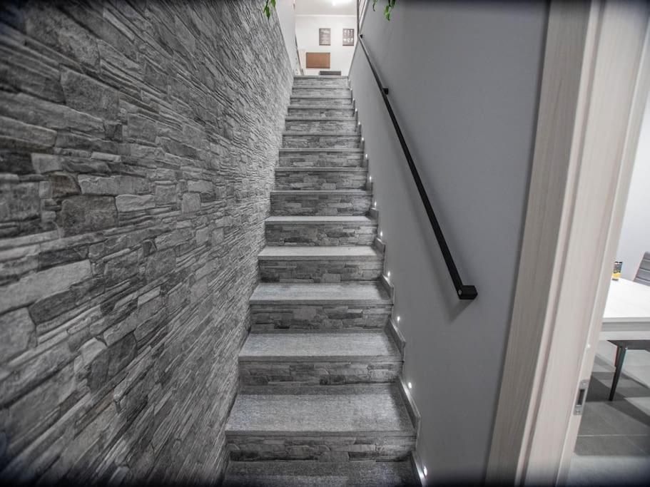 콜레뇨 Modern Loft Center Of Turin + Jacuzzi 30M Metro 아파트 외부 사진