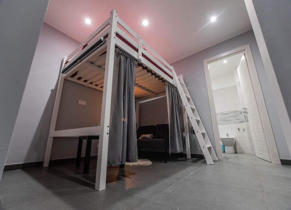 콜레뇨 Modern Loft Center Of Turin + Jacuzzi 30M Metro 아파트 외부 사진