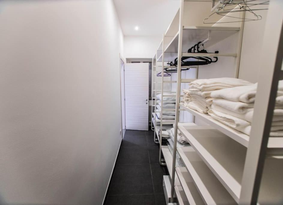 콜레뇨 Modern Loft Center Of Turin + Jacuzzi 30M Metro 아파트 외부 사진