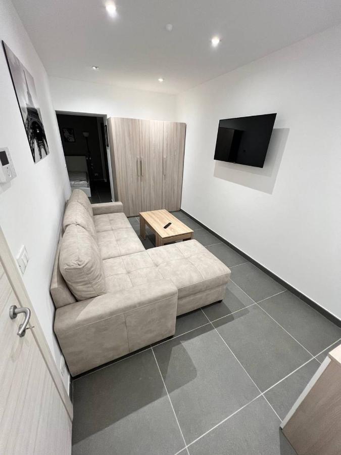 콜레뇨 Modern Loft Center Of Turin + Jacuzzi 30M Metro 아파트 외부 사진