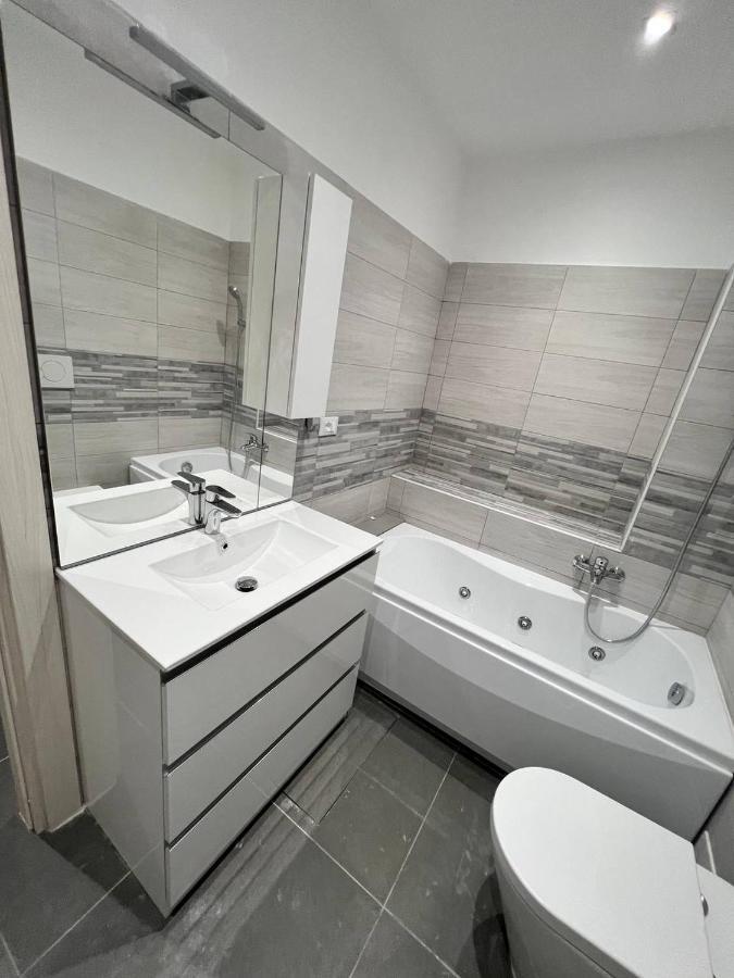콜레뇨 Modern Loft Center Of Turin + Jacuzzi 30M Metro 아파트 외부 사진